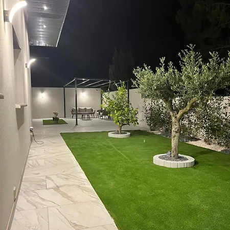 Villa Piscine Sans Vis A Vis Canohès